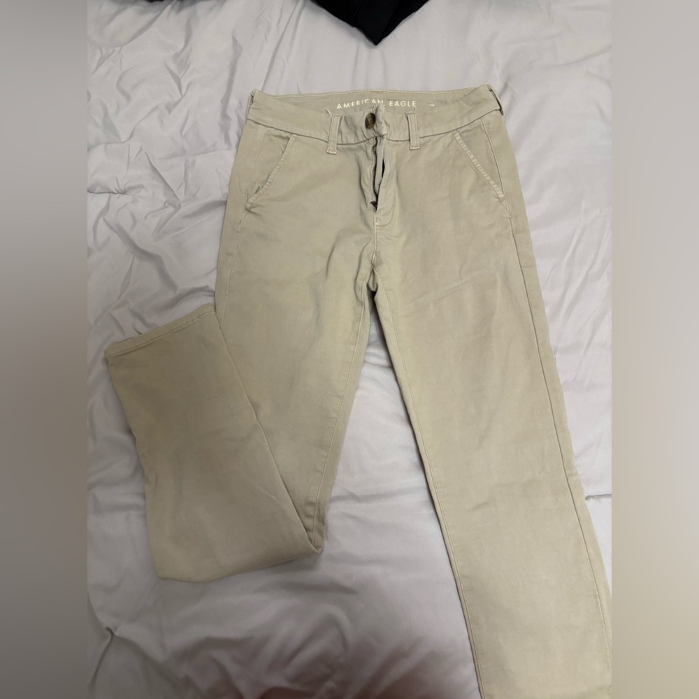 American Eagle khaki Pants